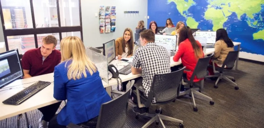 How Much Can a Student Earn While Studying in Canada?